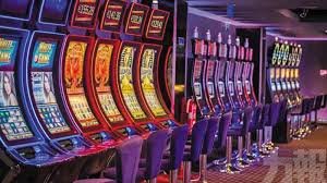 rm98 game Myanmar sportsbook တွင် ဘောလုံးနှင့် အားကစားပွဲစဉ်များကို MMK ကျပ်ဖြင့် live betting ပြုလုပ်နေသောပုံ